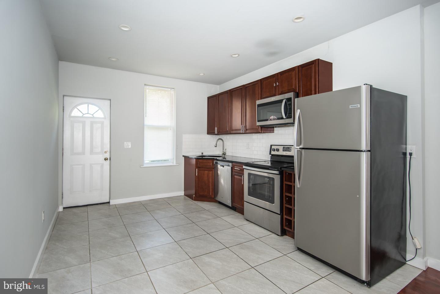 742 S 53rd St Property Photo 19