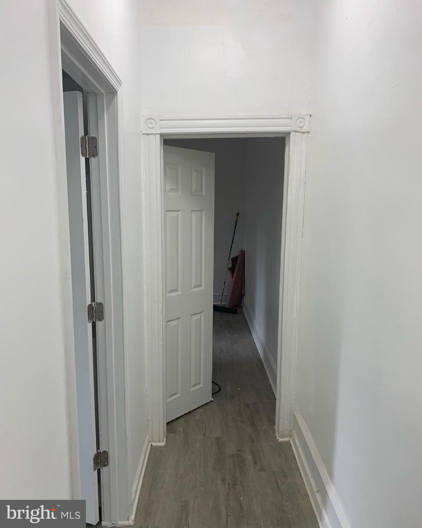 127 W Logan St Property Photo 10