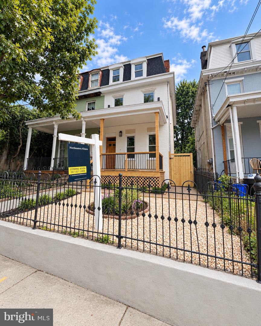 4547 GREENE ST Property Photo 1
