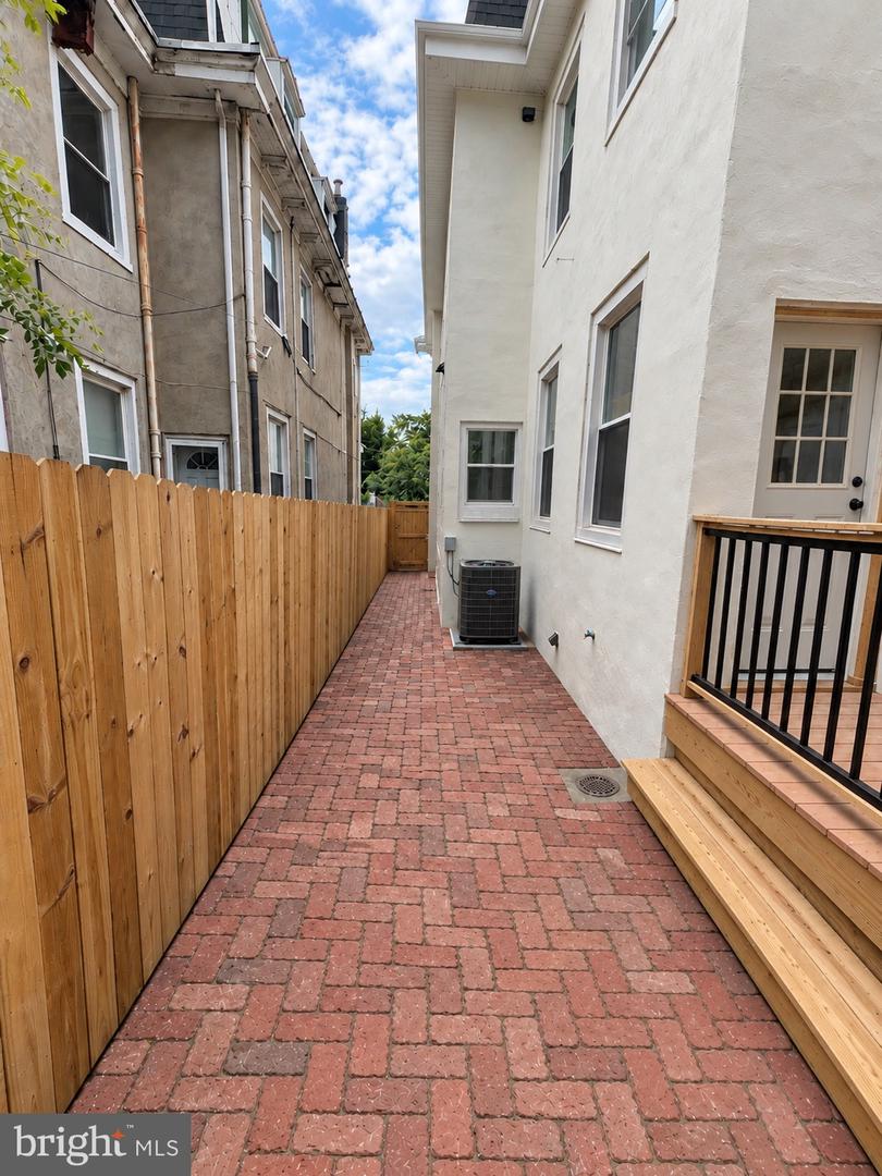 4547 Greene St Property Photo 15