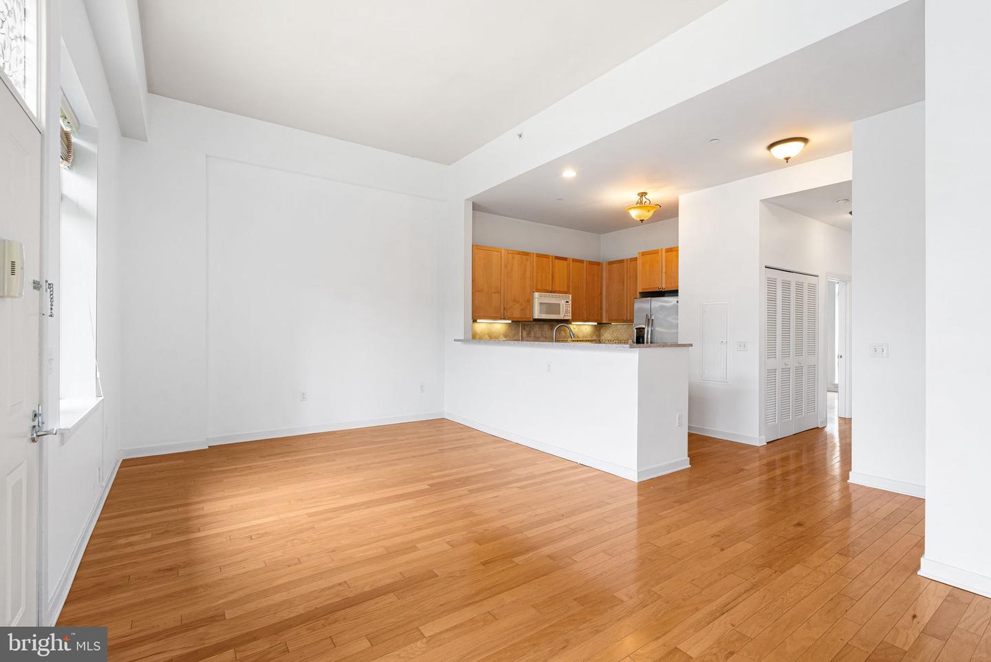 1900 Hamilton St #d12 Property Photo 5