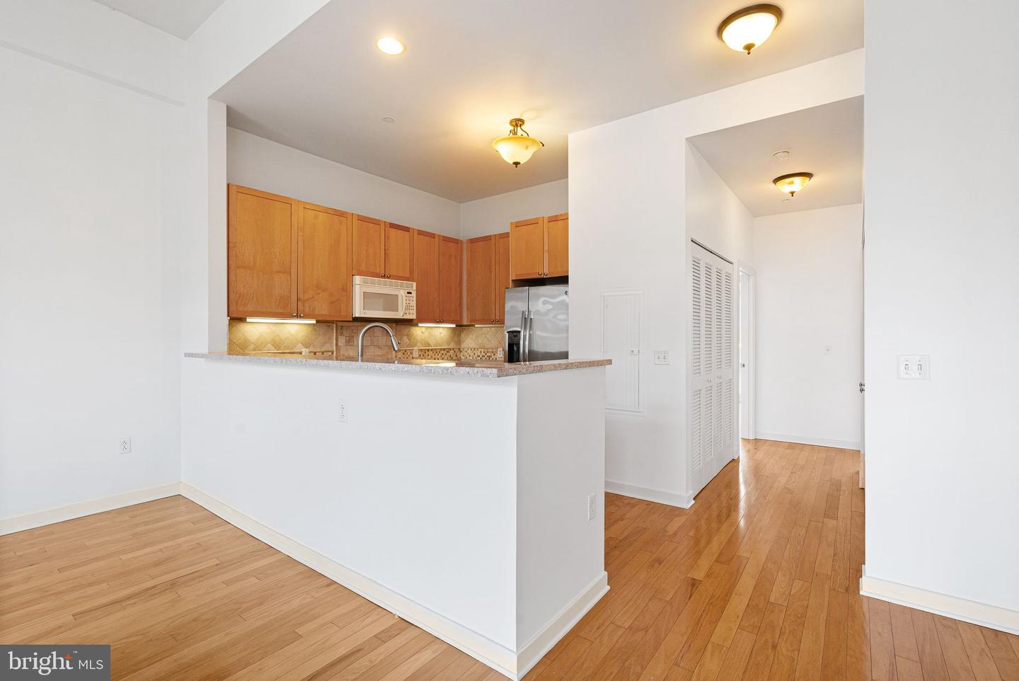 1900 Hamilton St #d12 Property Photo 7