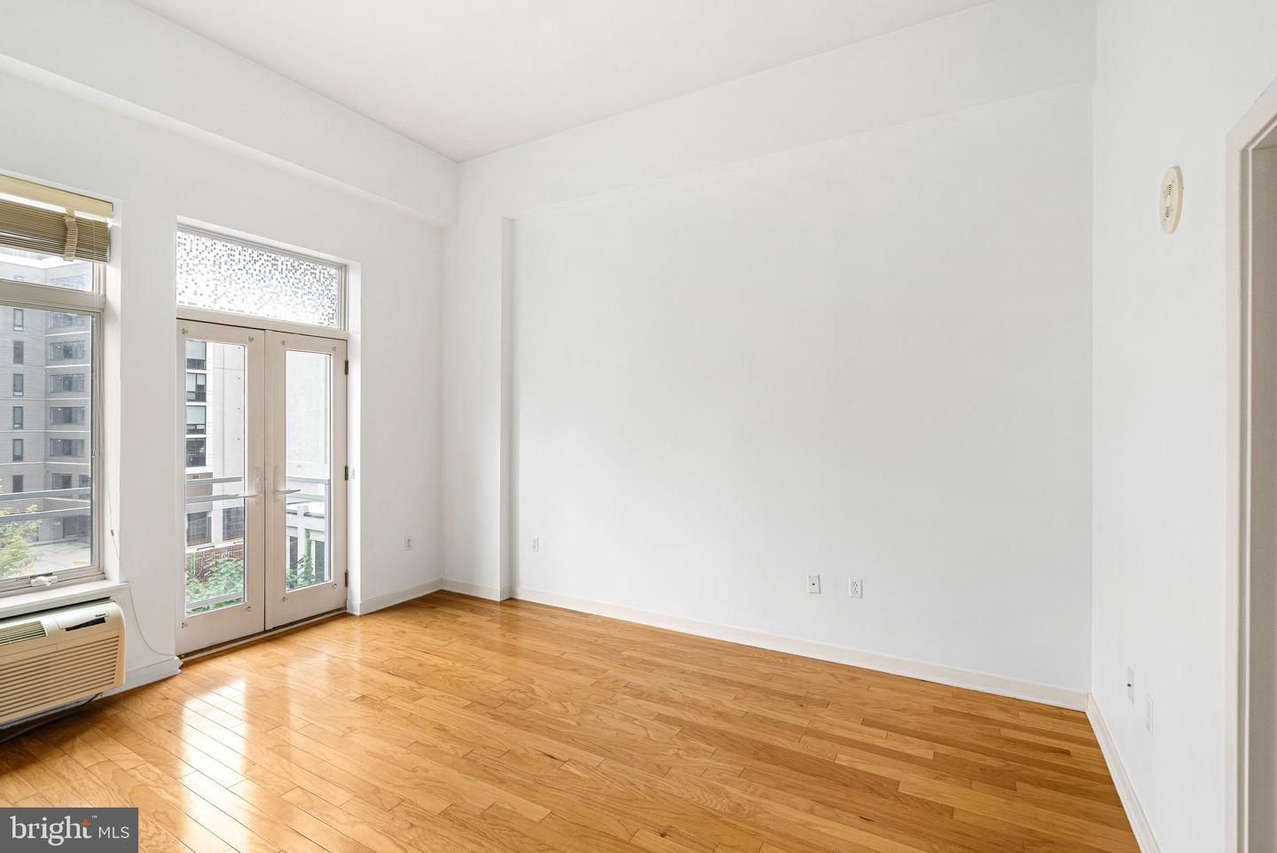 1900 Hamilton St #d12 Property Photo 11