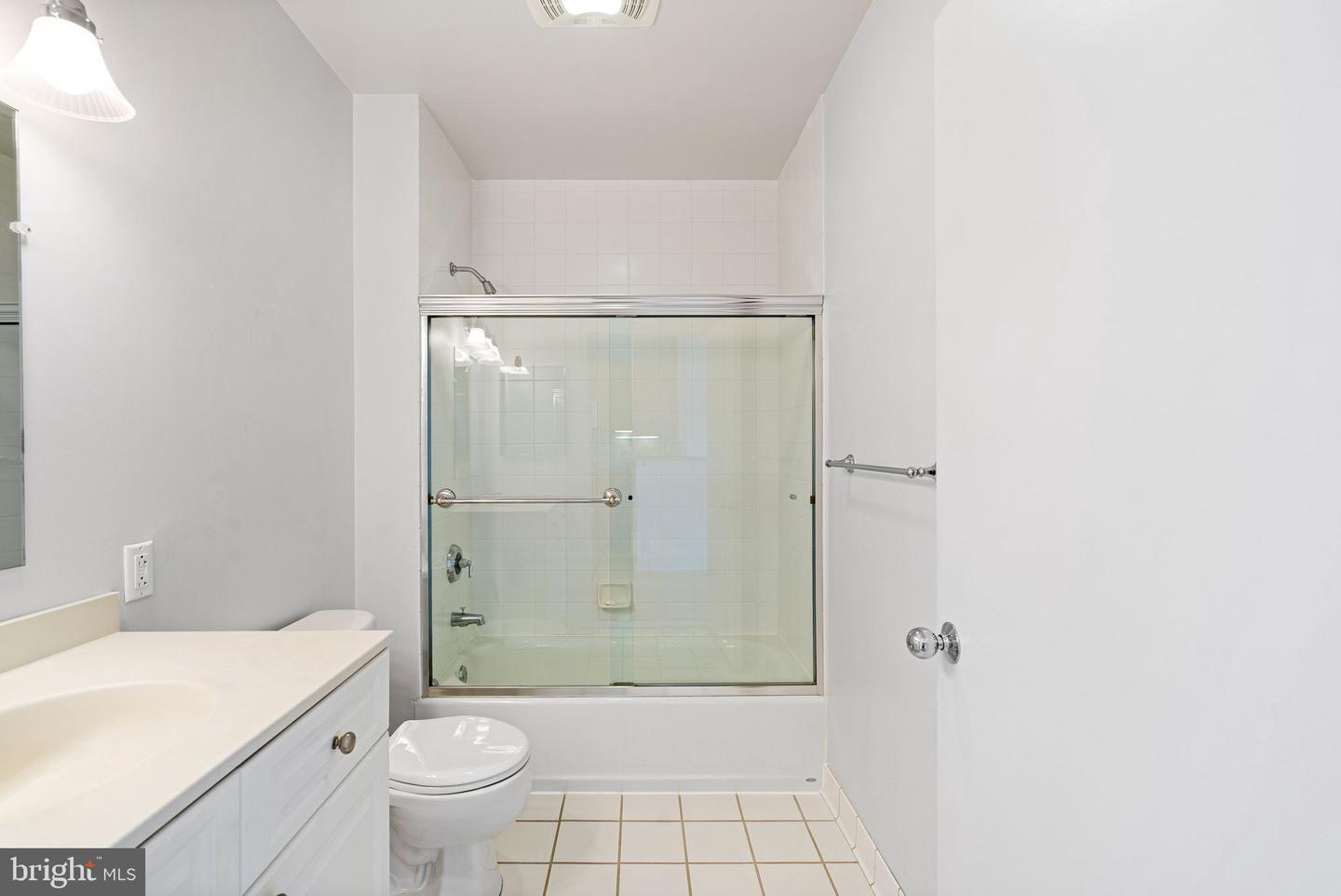1900 Hamilton St #d12 Property Photo 19