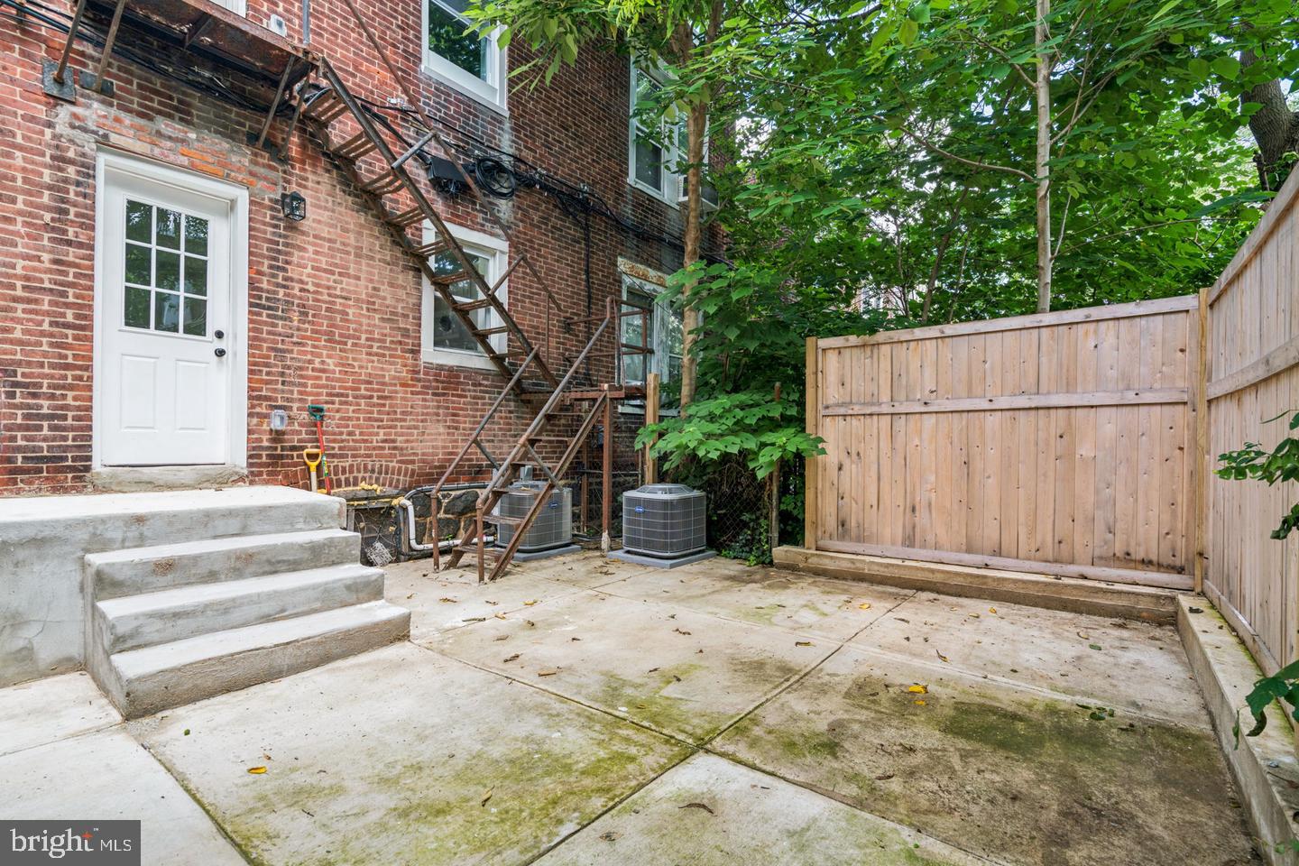 4824 Sansom St #1 Property Photo 9