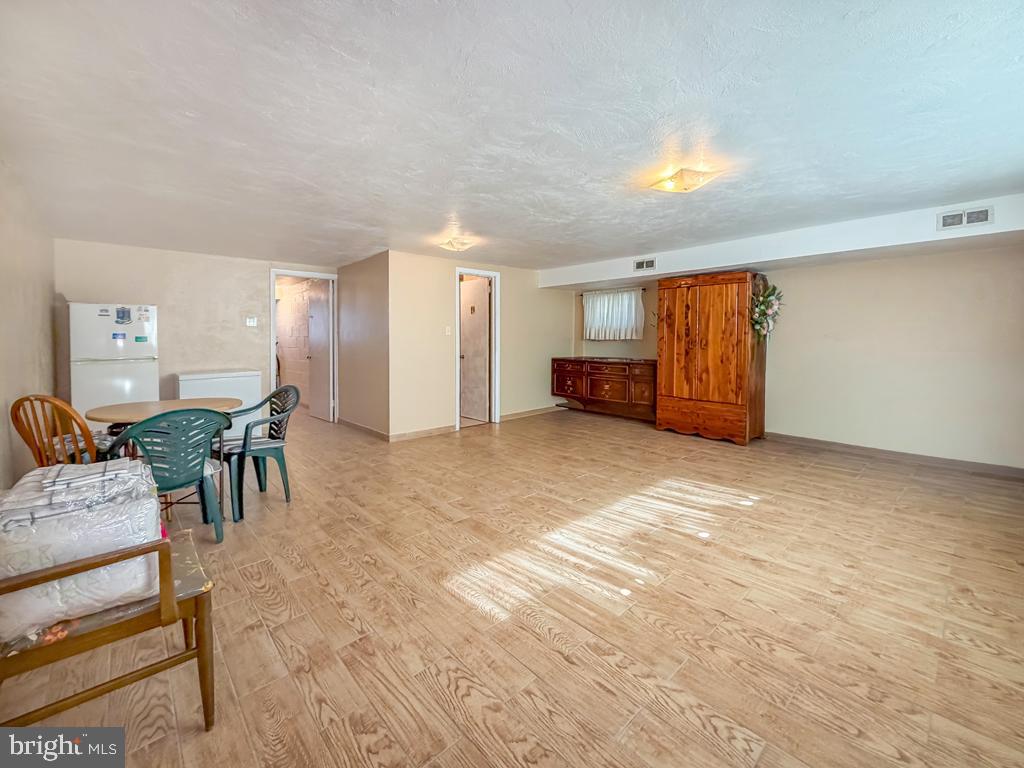 7842 Brier St Property Photo 22