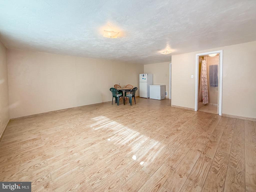 7842 Brier St Property Photo 23