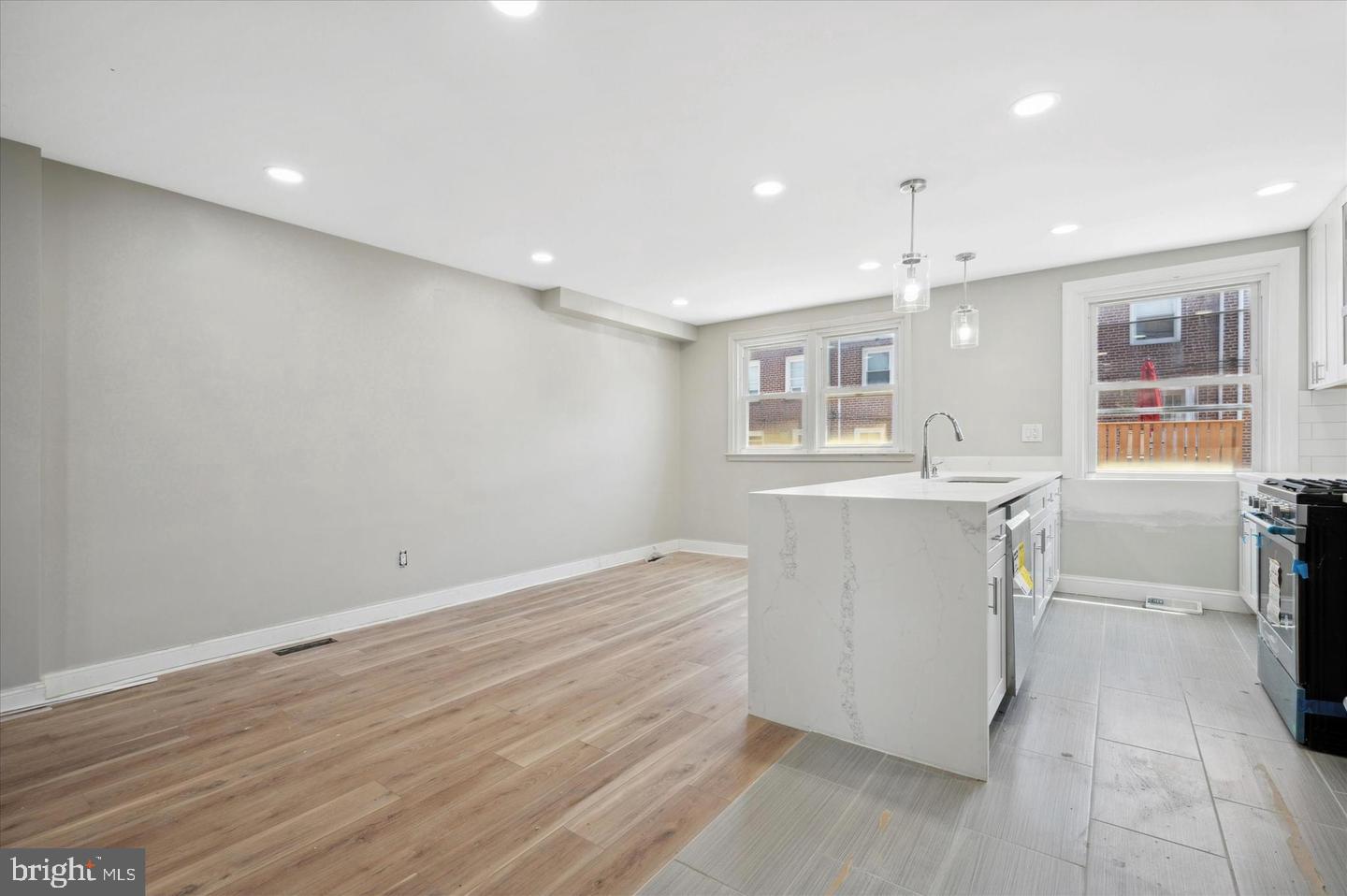 7322 Brentwood Property Photo 9