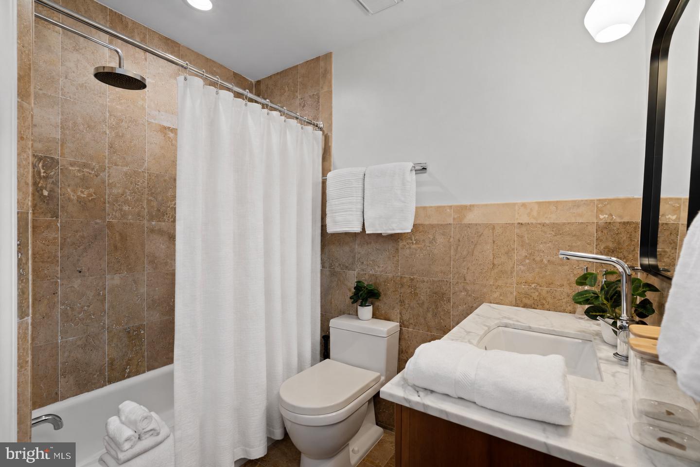 517 Kauffman St Property Photo 21