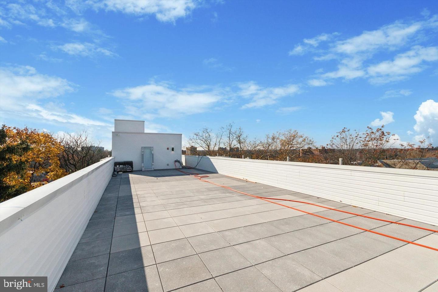 5521 Wayne Ave #408 Property Photo 9