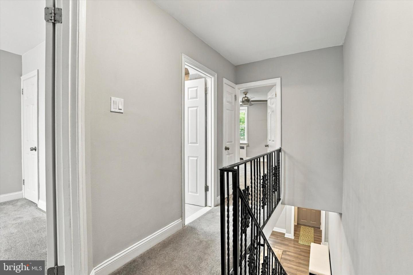 2484 N 77th Ave Property Photo 15