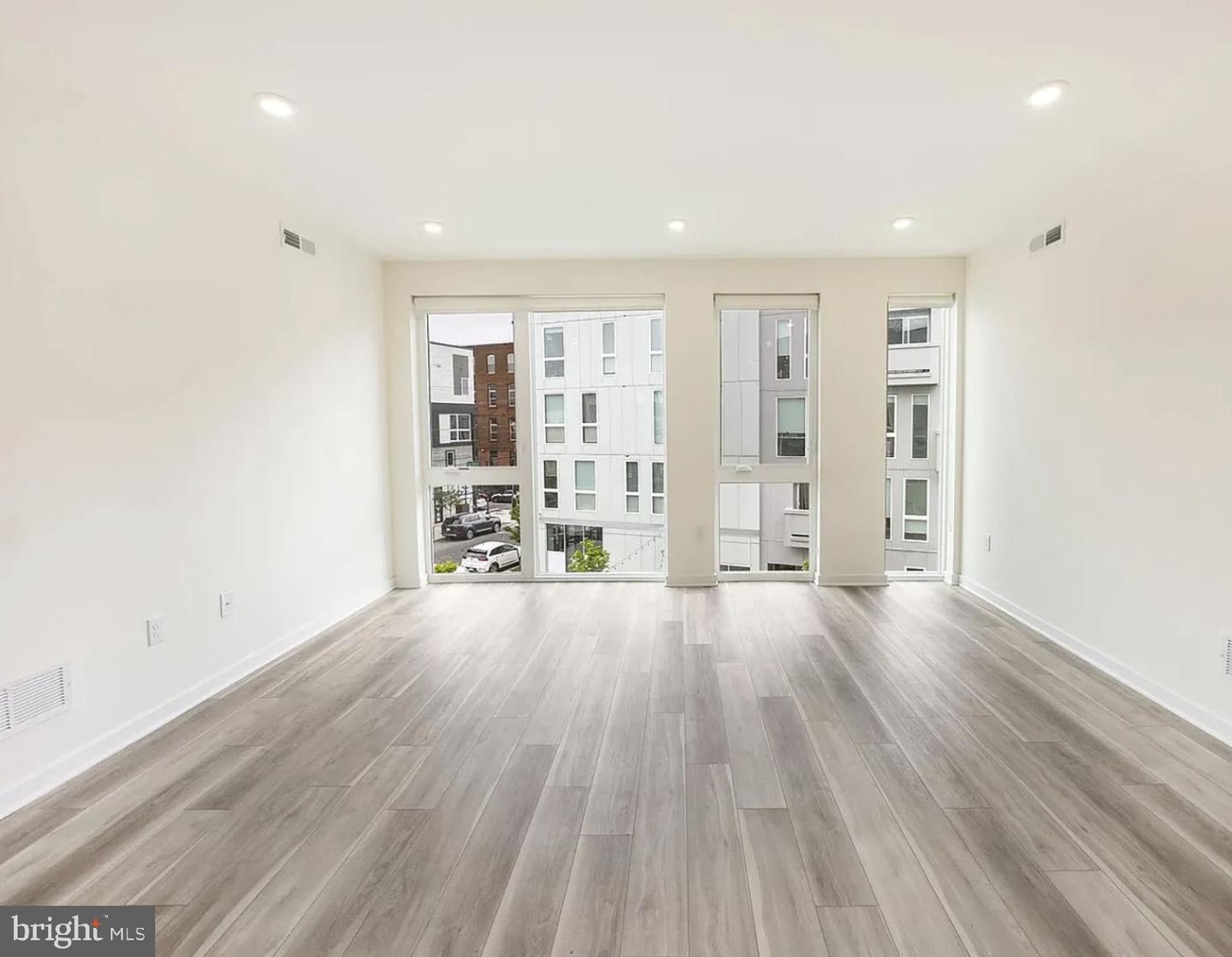 1660 Germantown Ave #414d Property Photo 4
