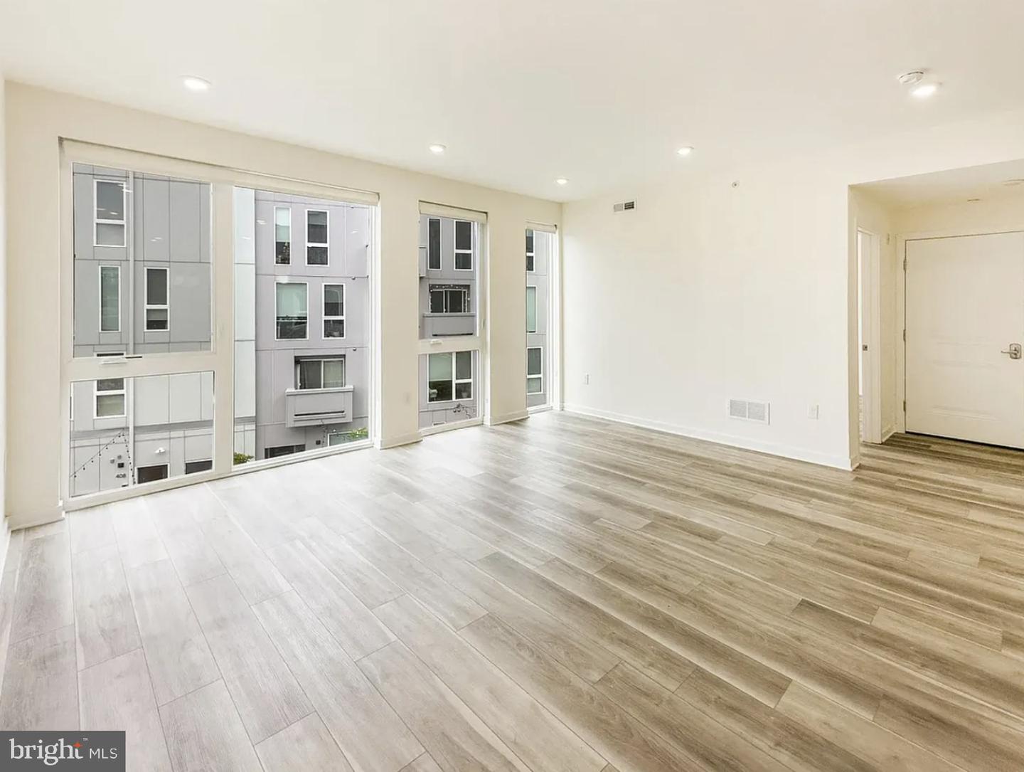 1660 Germantown Ave #414d Property Photo 6