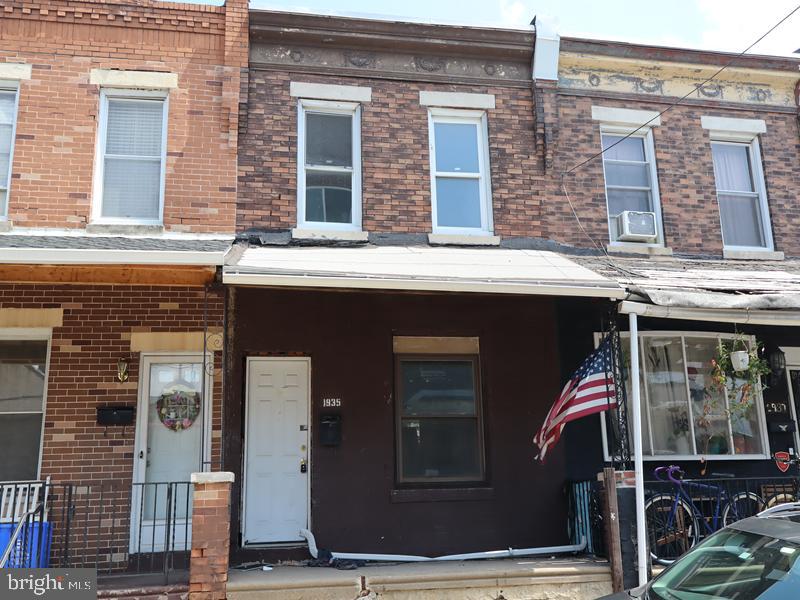 1935 S Norwood St Property Photo 1
