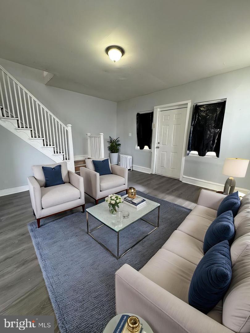 5583 BLAKEMORE ST Property Photo 1