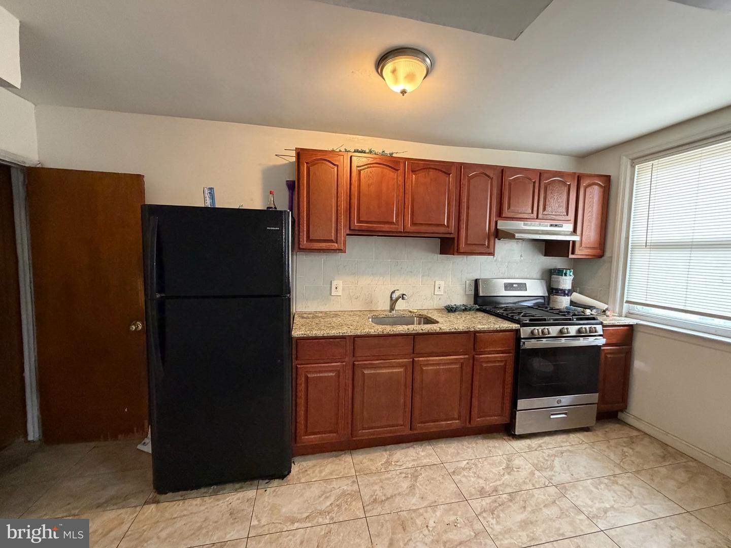 4443 Loring St Property Photo 8