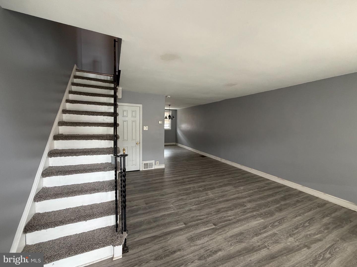 4443 Loring St Property Photo 9