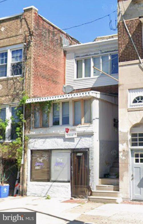 5249 CHESTNUT ST Property Photo 1
