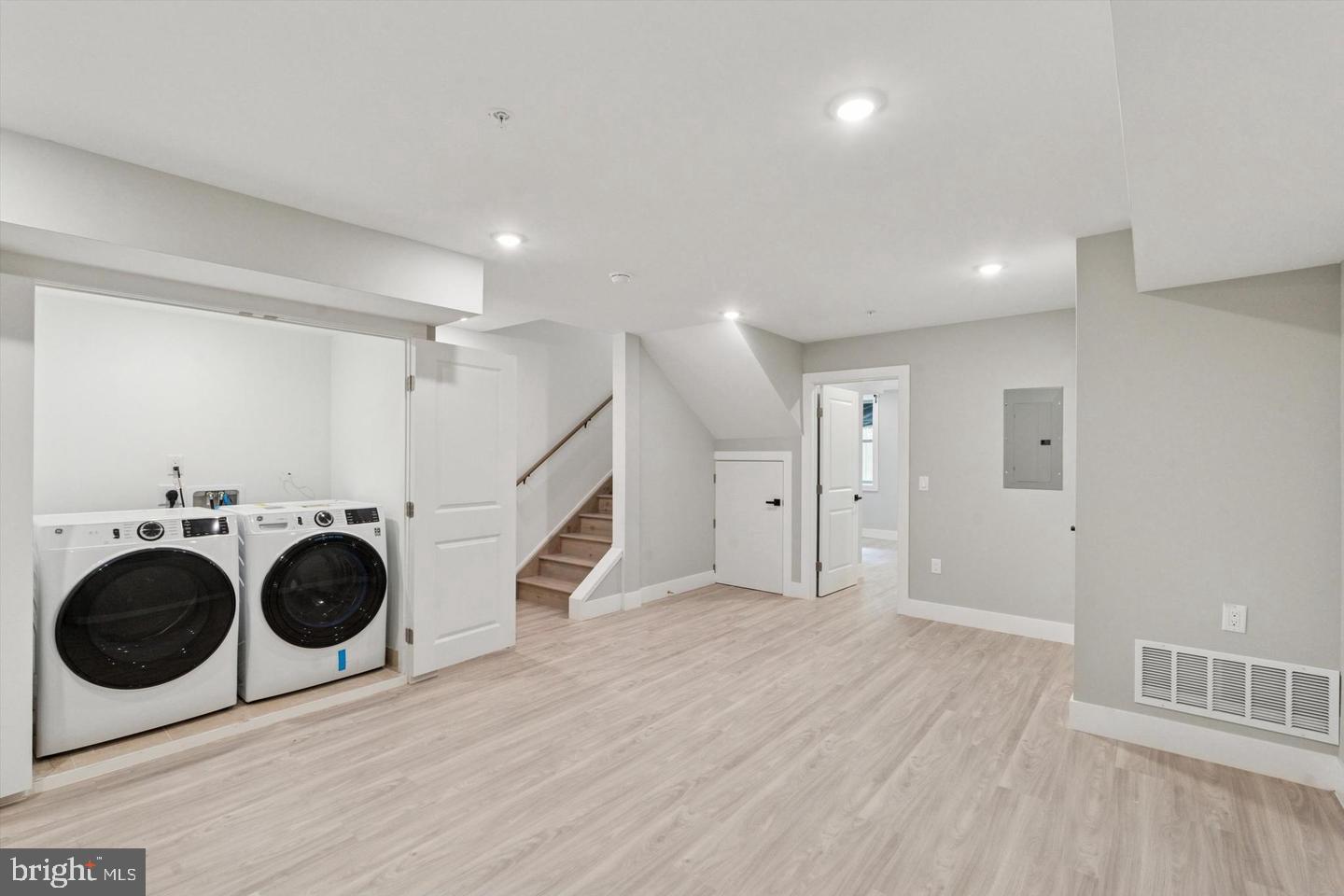 2401 N 2nd St #l1 Property Photo 8