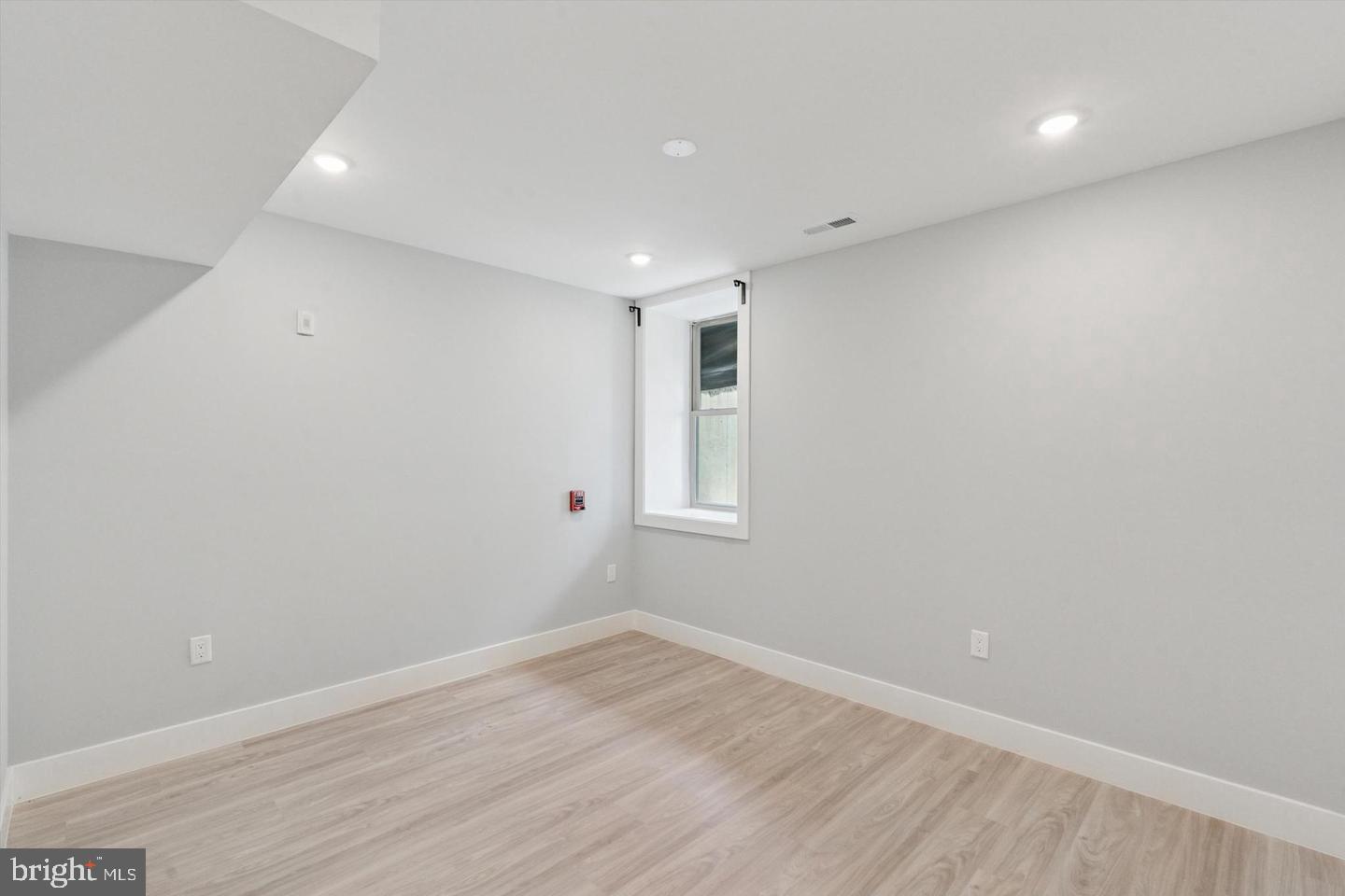 2401 N 2nd St #l1 Property Photo 12