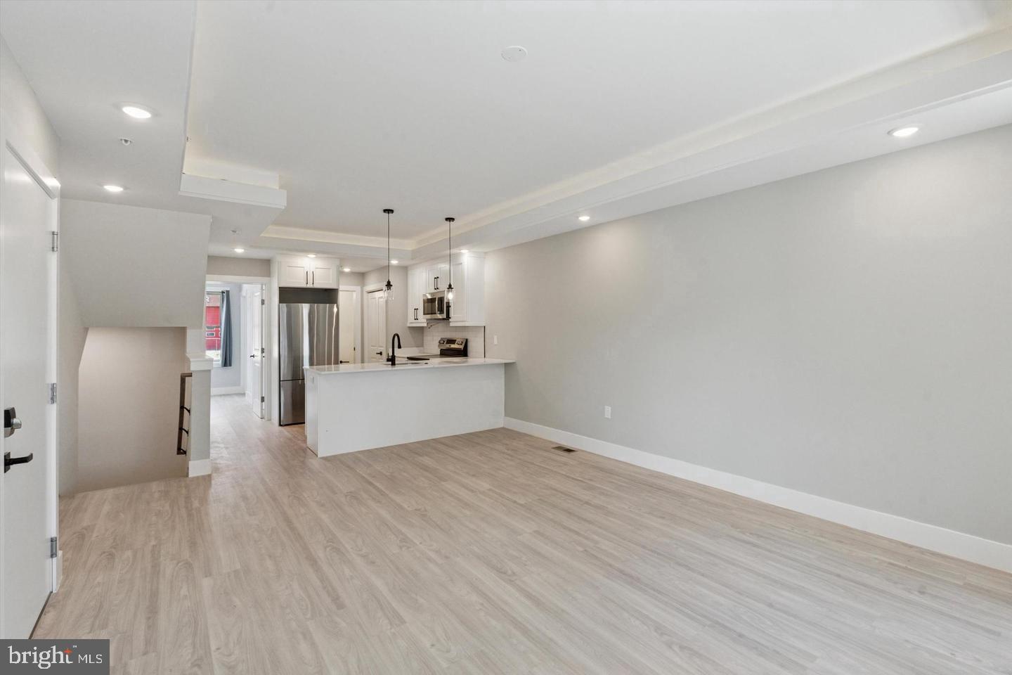 2401 N 2ND ST #F1 Property Photo 1