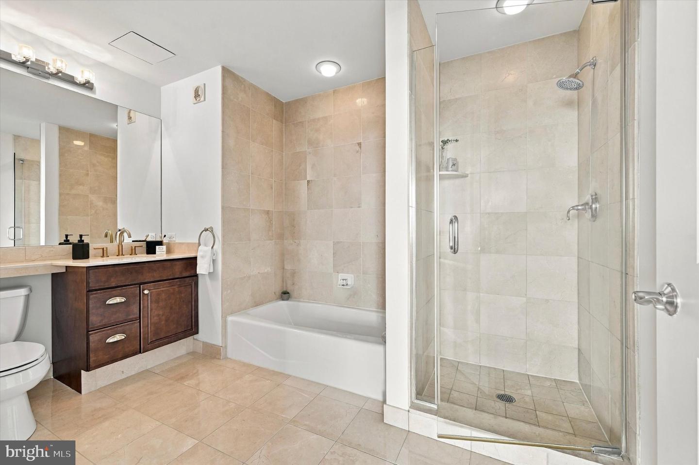 440 S Broad St #1604 Property Photo 16