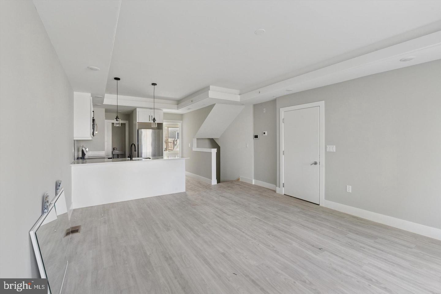 2401 N 2nd St #j1 Property Photo 5