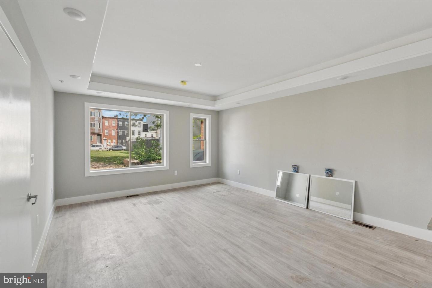 2401 N 2nd St #j1 Property Photo 14