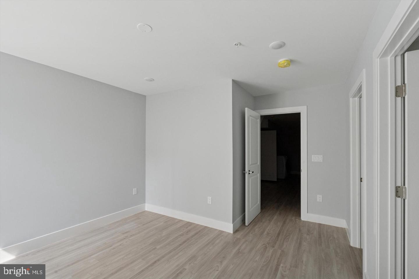 2401 N 2nd St #j1 Property Photo 15