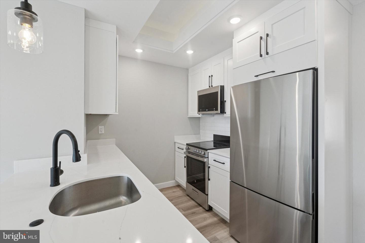 2401 N 2nd St #b2 Property Photo 6