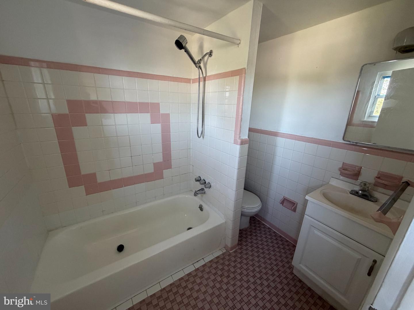 1200 Arrott St #5 Property Photo 4