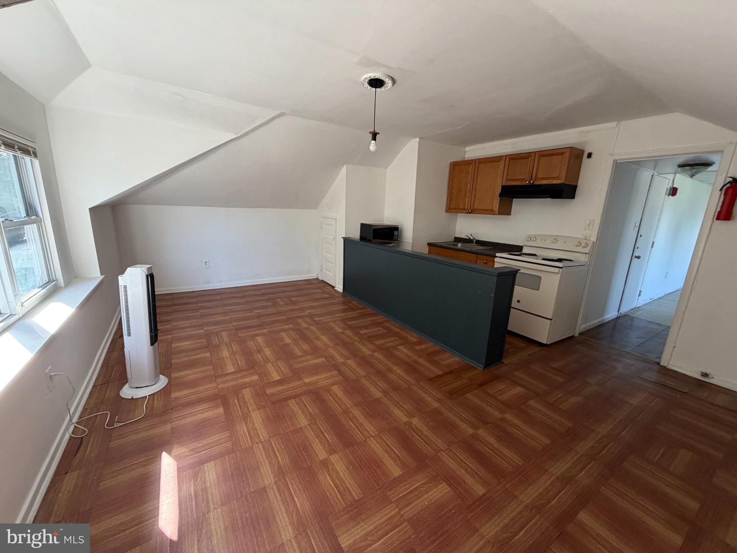 1200 Arrott St #5 Property Photo 5