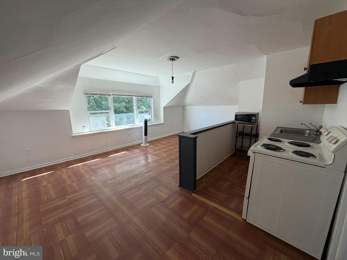 1200 Arrott St #5 Property Photo 6