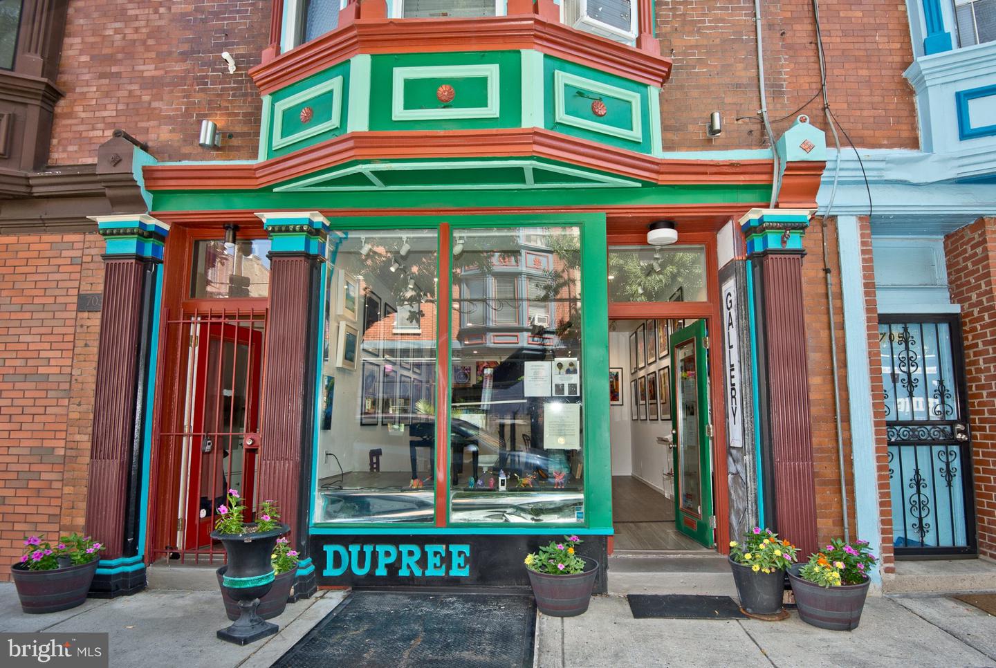 703 S 6th St Property Photo 5