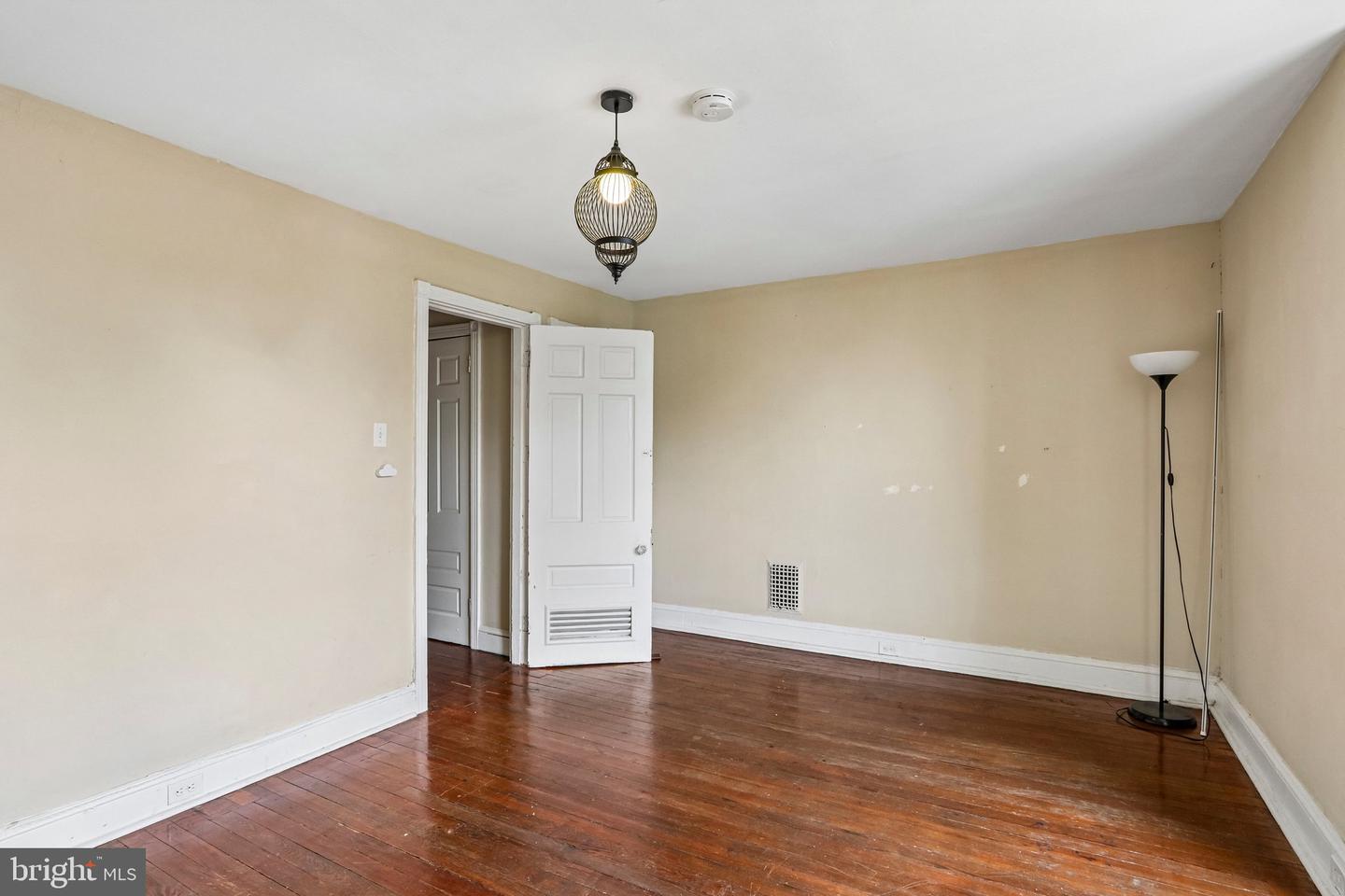 4730 Kingsessing Ave Property Photo 45