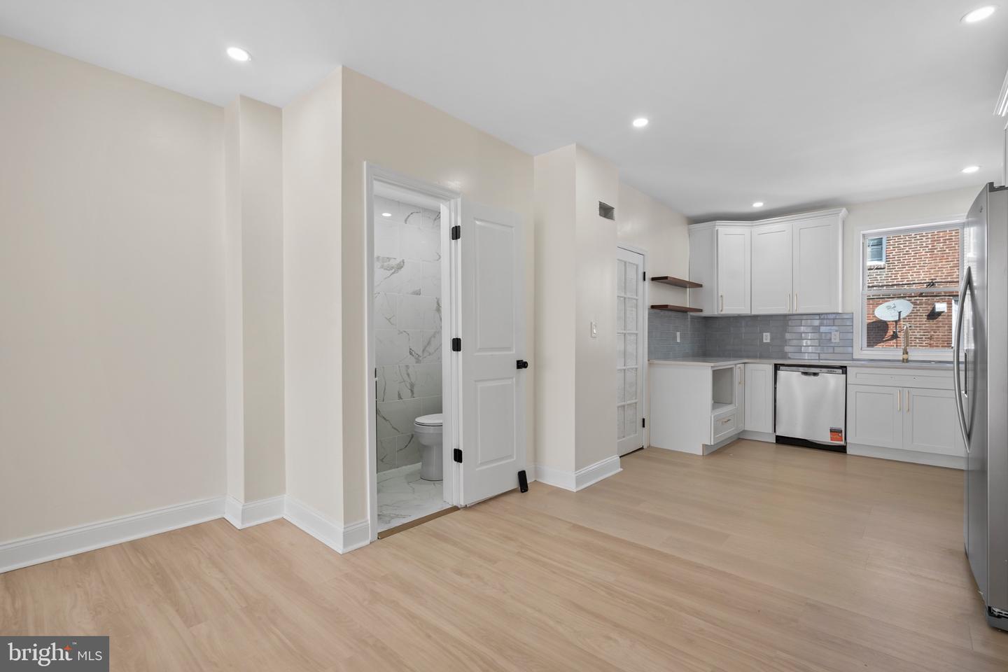 581 Alcott St Property Photo 12