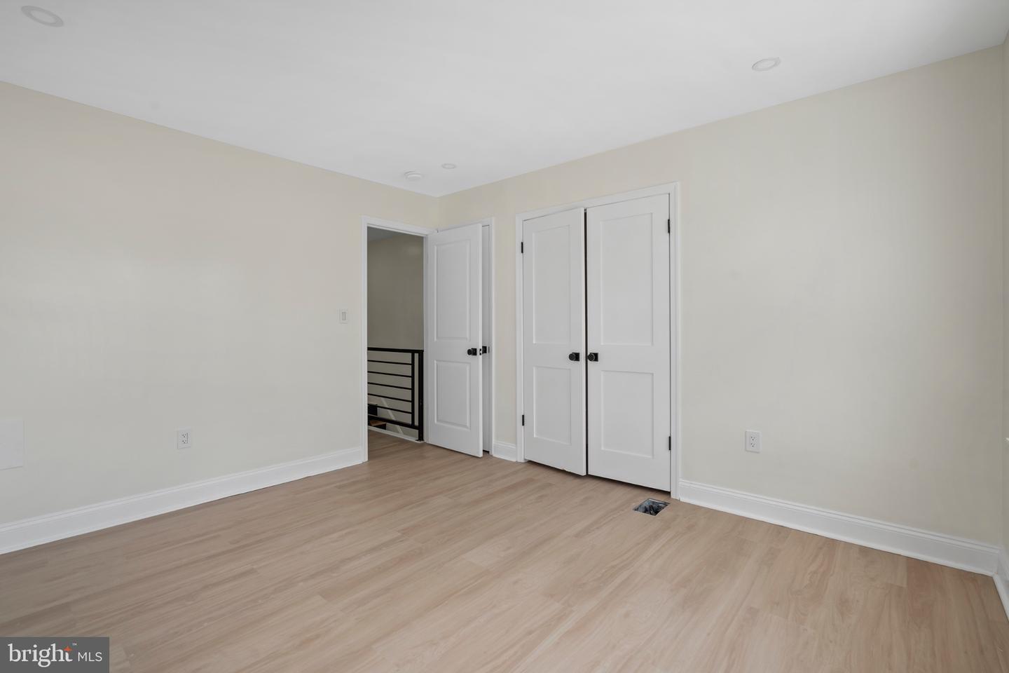 581 Alcott St Property Photo 14
