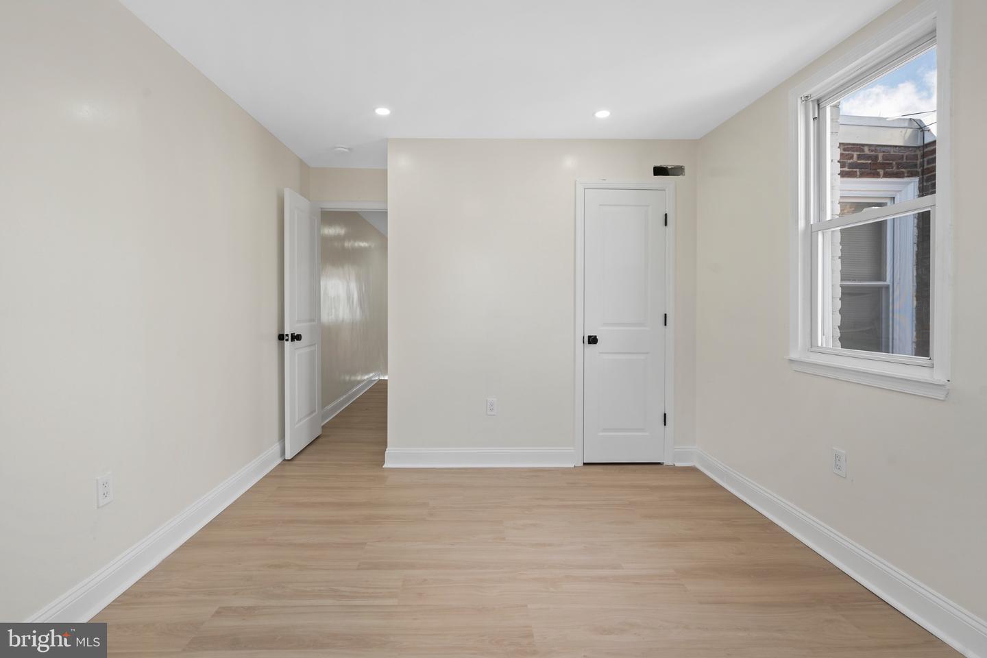 581 Alcott St Property Photo 19