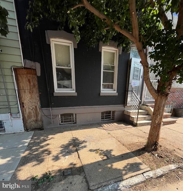 1119 W Nevada St Property Photo 2