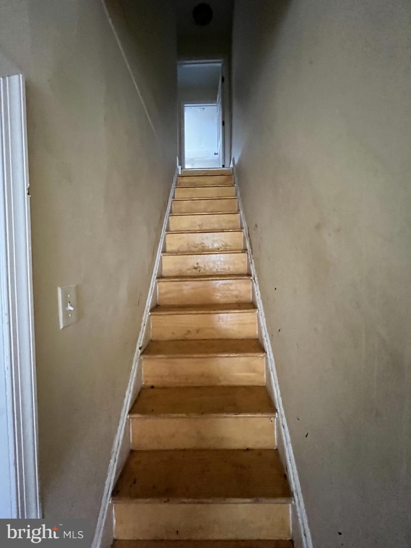 1119 W Nevada St Property Photo 6