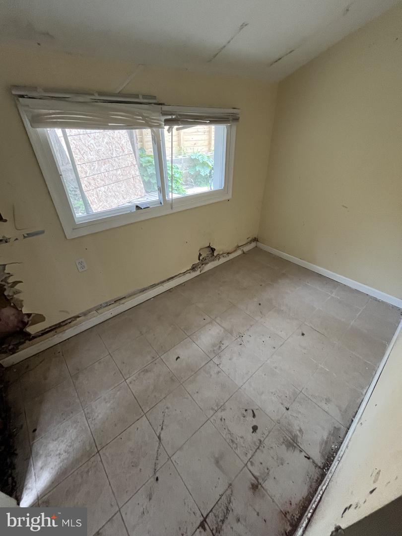 1119 W Nevada St Property Photo 12