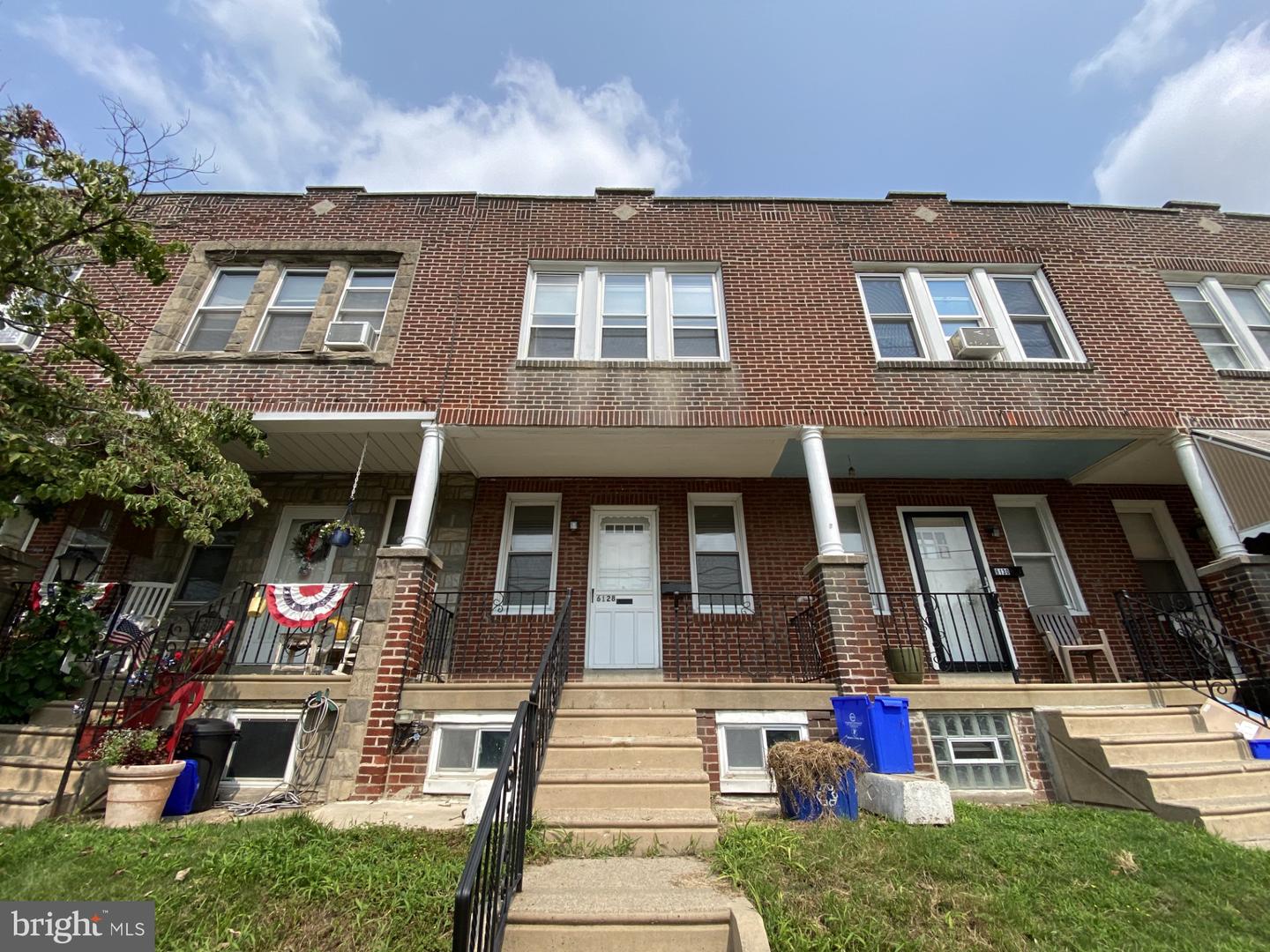 6128 Walker St Property Photo 4