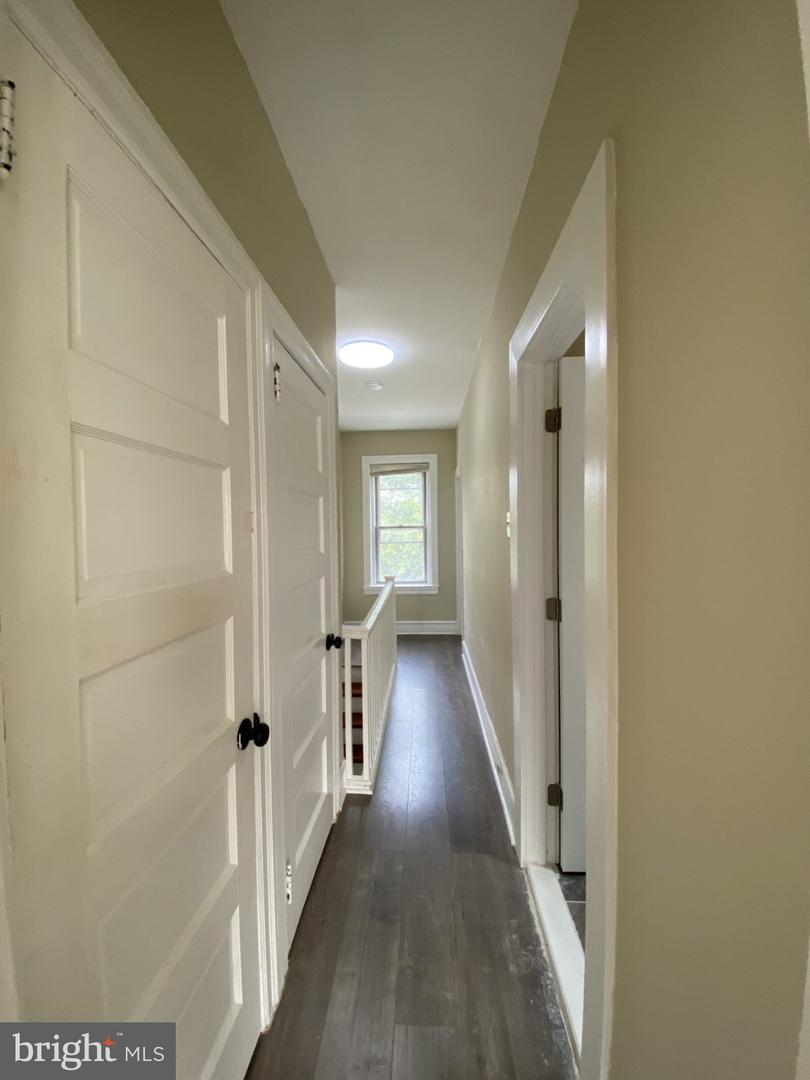 6128 Walker St Property Photo 12