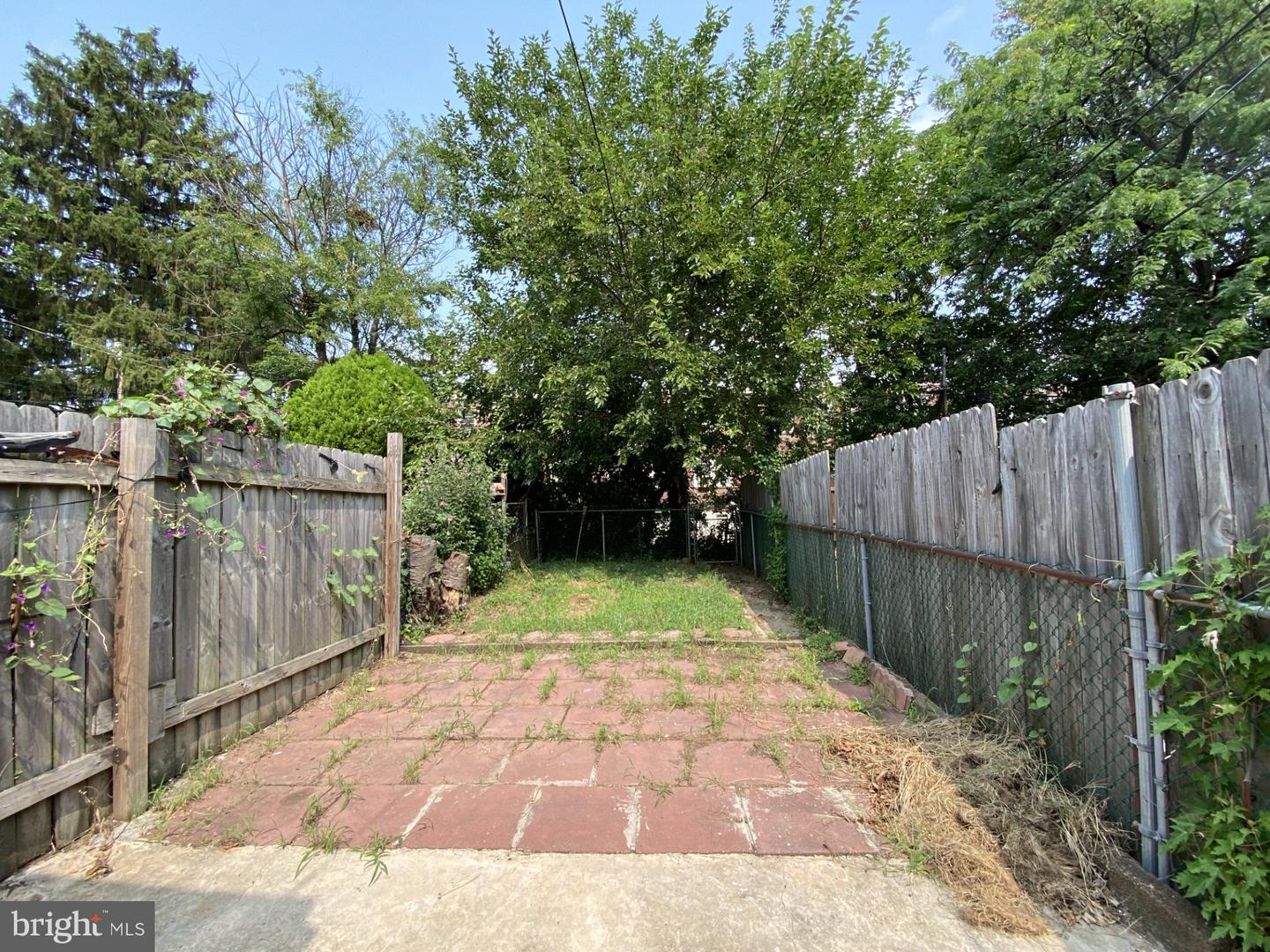 6128 Walker St Property Photo 15