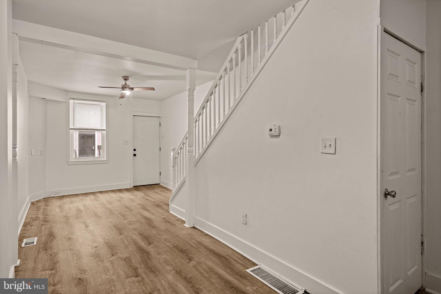 2117 N Hope St Property Photo 5