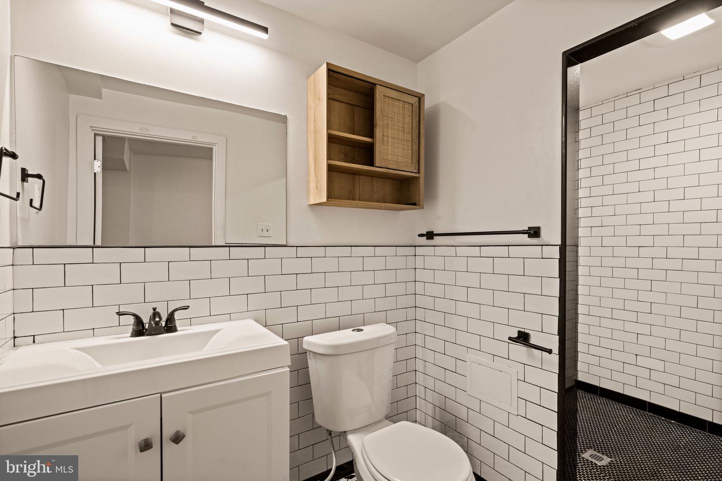 2117 N Hope St Property Photo 10