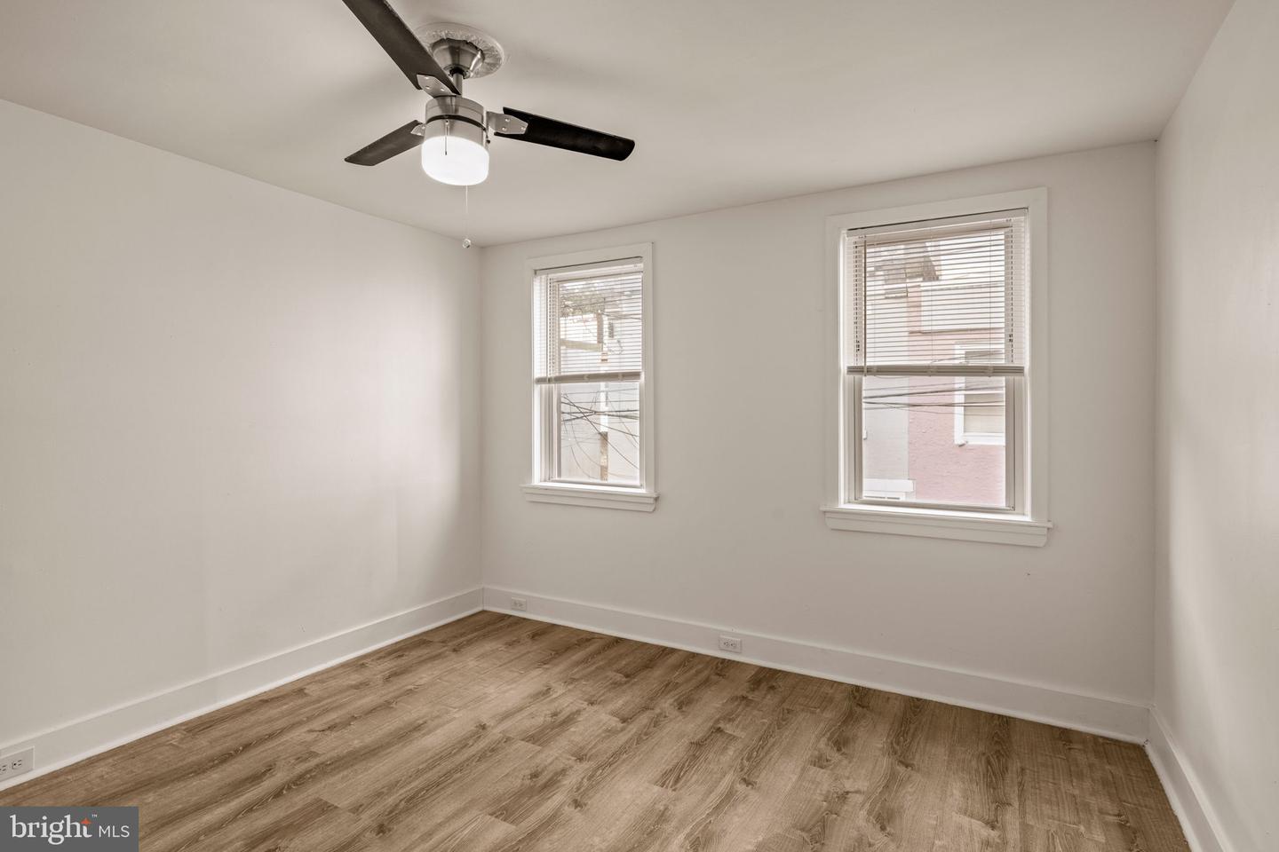 2117 N Hope St Property Photo 12