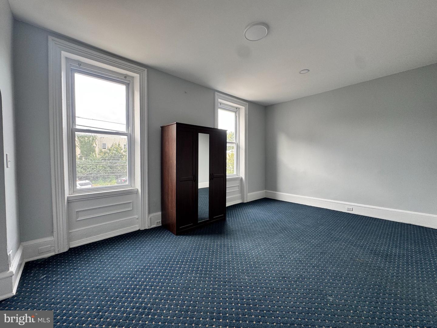 1617 W Oxford St #2 Property Photo 6