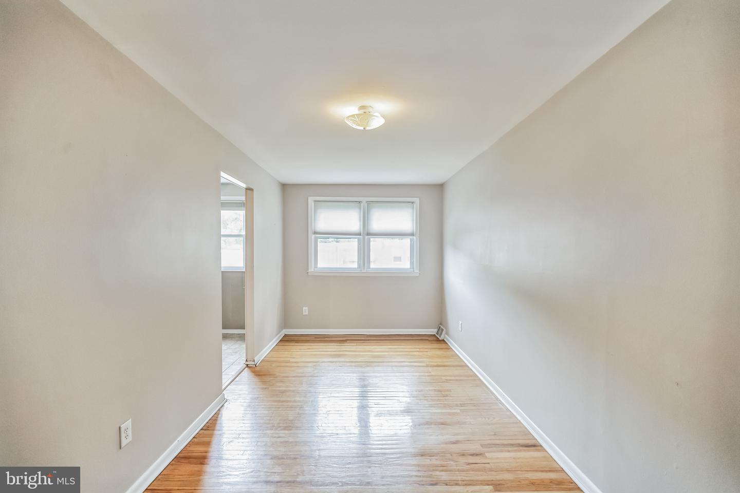 326 Ripka St #a Property Photo 9