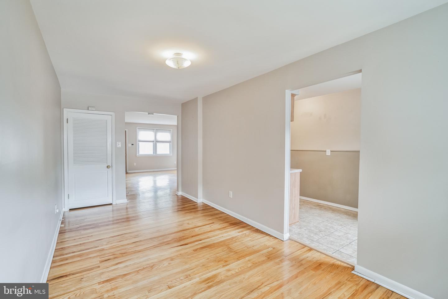 326 Ripka St #a Property Photo 10